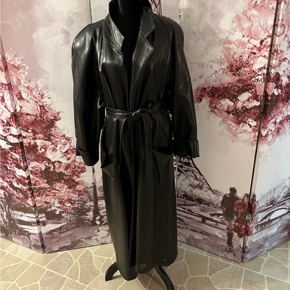 VINTAGE/CLASSIC  ANN TAYLOR GENUINE LEATHER FULL LENGTH COAT - Picture 14 of 16